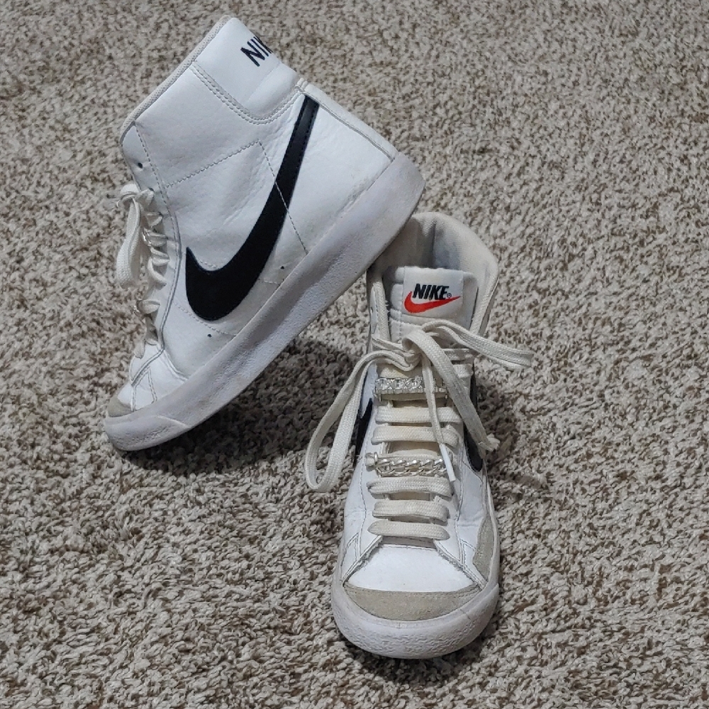 Nike Blazer Mid '77 Kids Black And White Hi-Top Sneakers Size 4.5